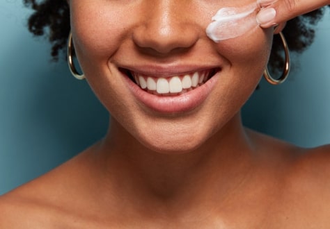 fit and flash playpen comparison in backyard setting